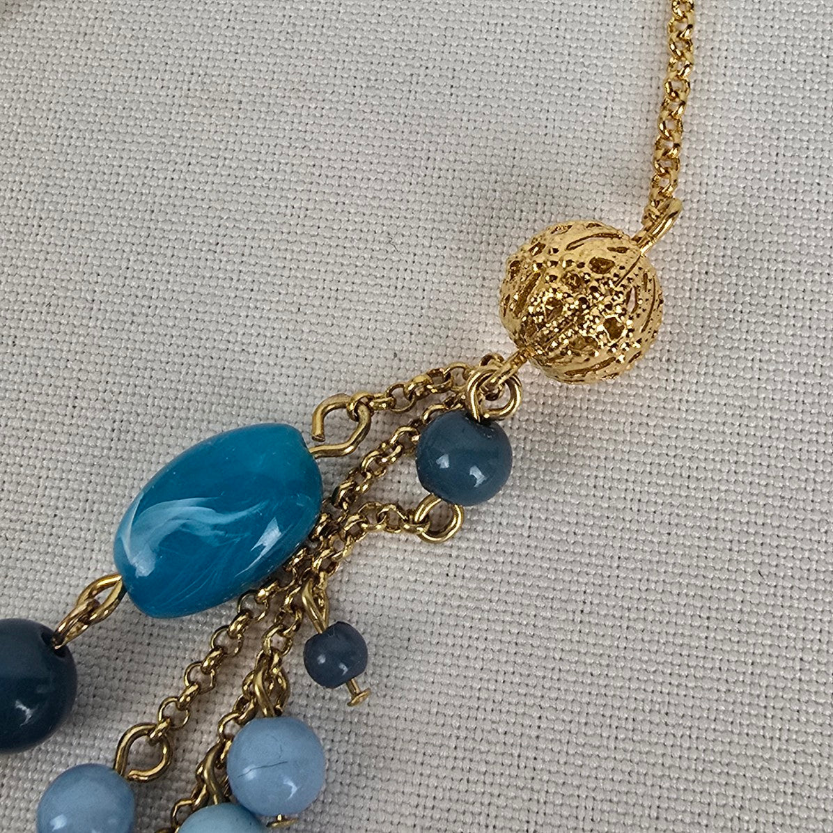 Vintage Avon Gold Tone Blue Beaded Layered Necklace & Earring Set
