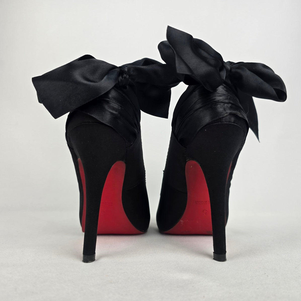 Le Chateau Black Satin Bow Detail Peep Toe Heeled Shoes Size 5