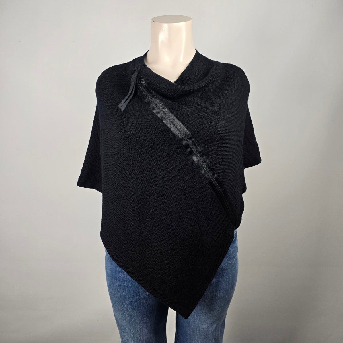 Lululemon Black Knit On The Go Poncho
