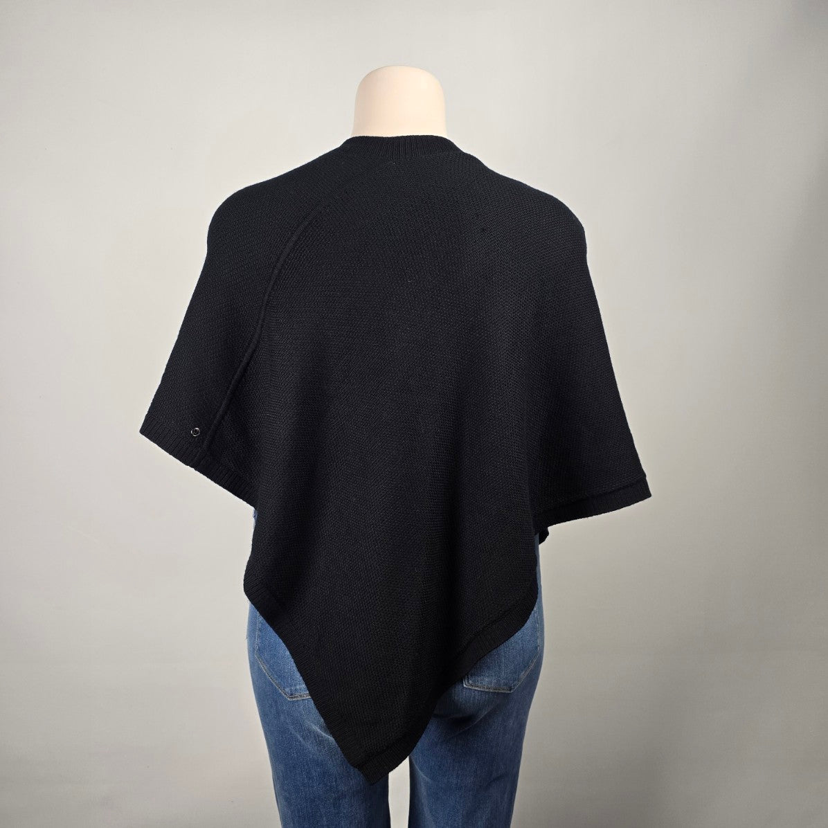 Lululemon Black Knit On The Go Poncho