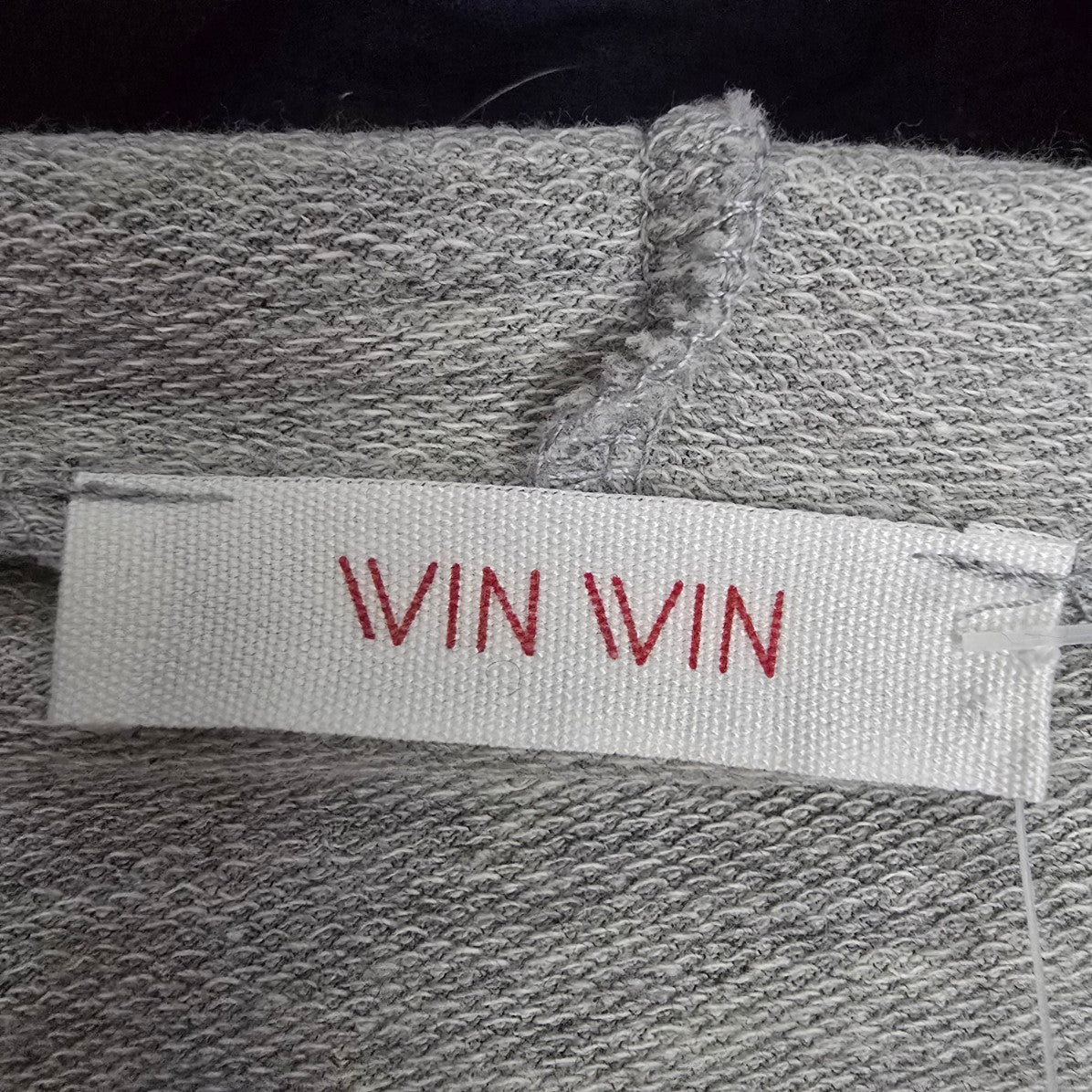 Win Win Grey Cotton Cropped Hoodie Size XL