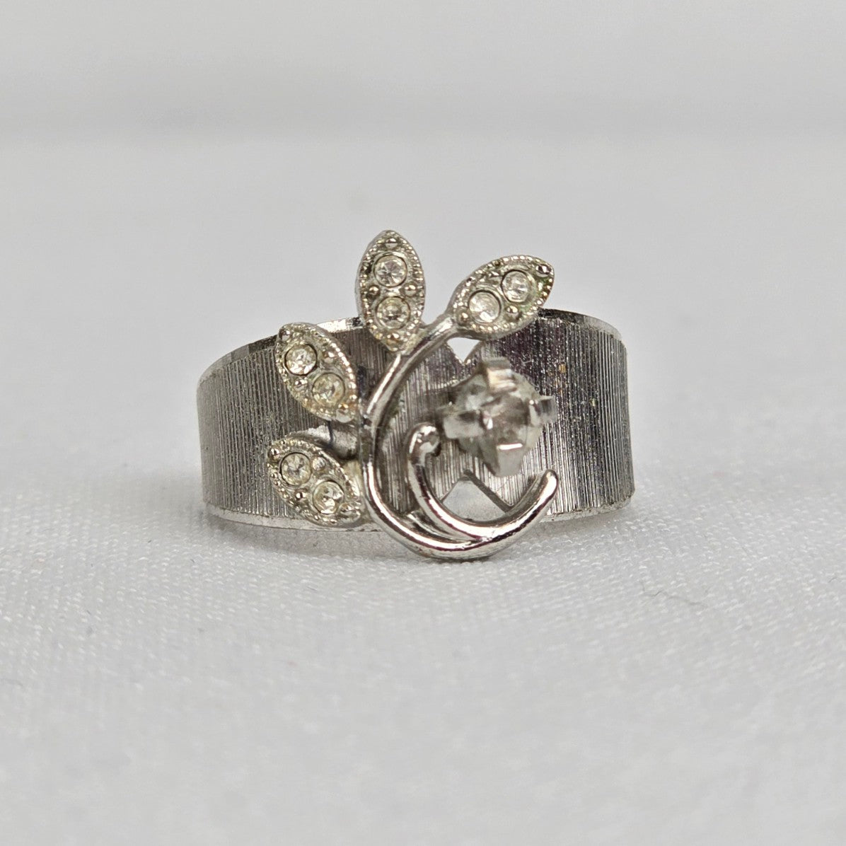 Vintage Silver Gold Plated Flower Ring Size 7