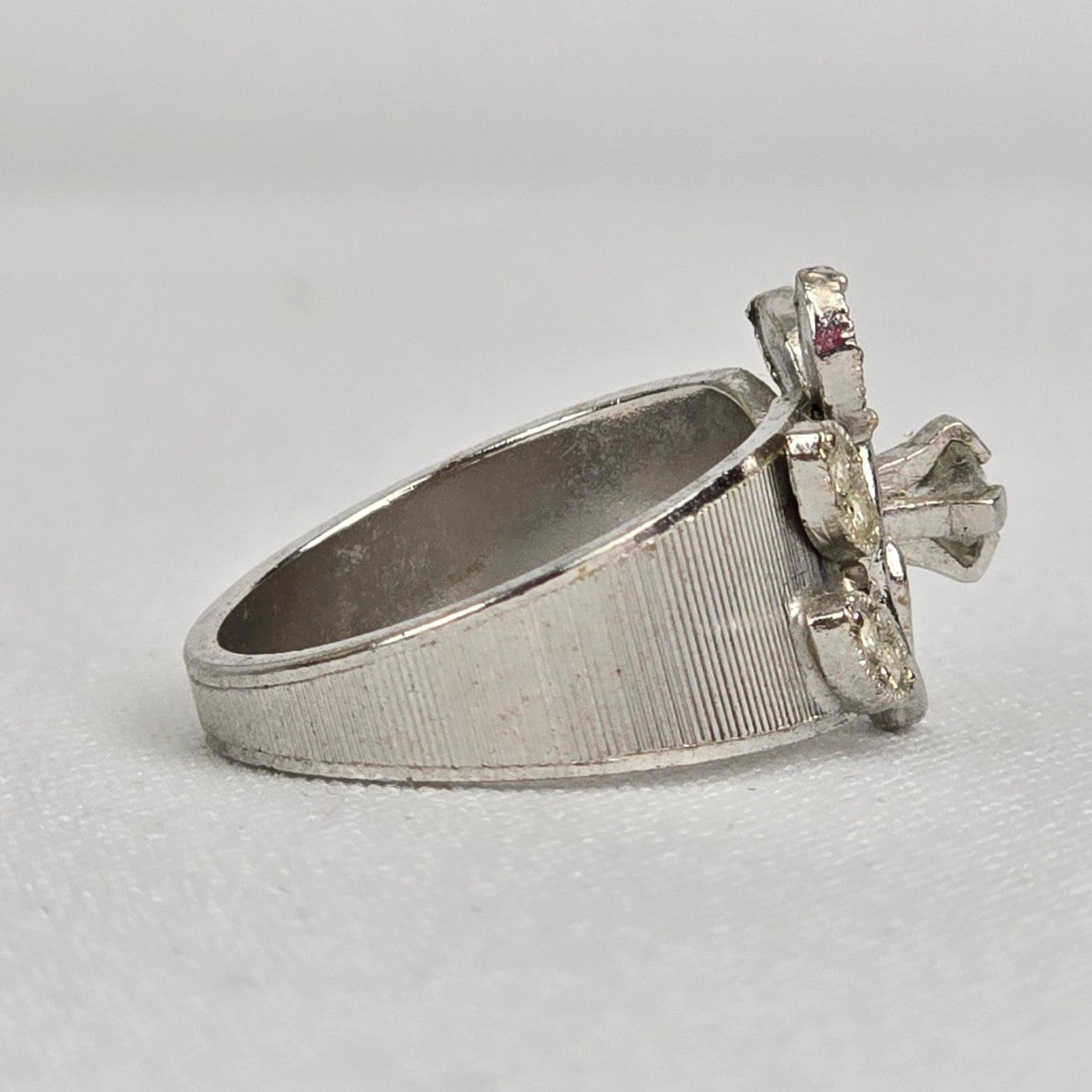 Vintage Silver Gold Plated Flower Ring Size 7
