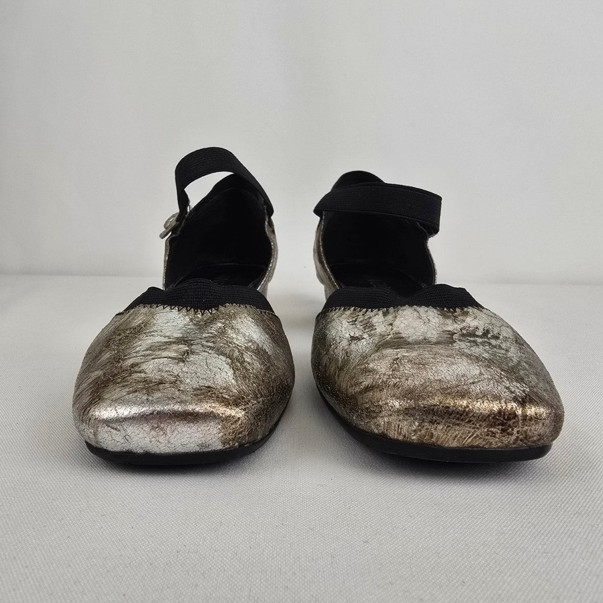 Vaneli Silver Metallic Mary Jane Wedge Heel Shoes Size 7.5