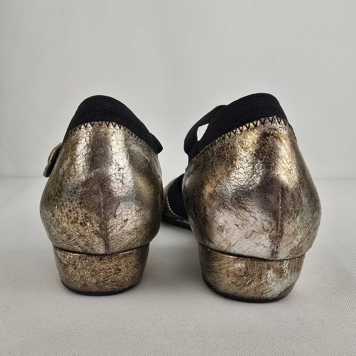 Vaneli Silver Metallic Mary Jane Wedge Heel Shoes Size 7.5