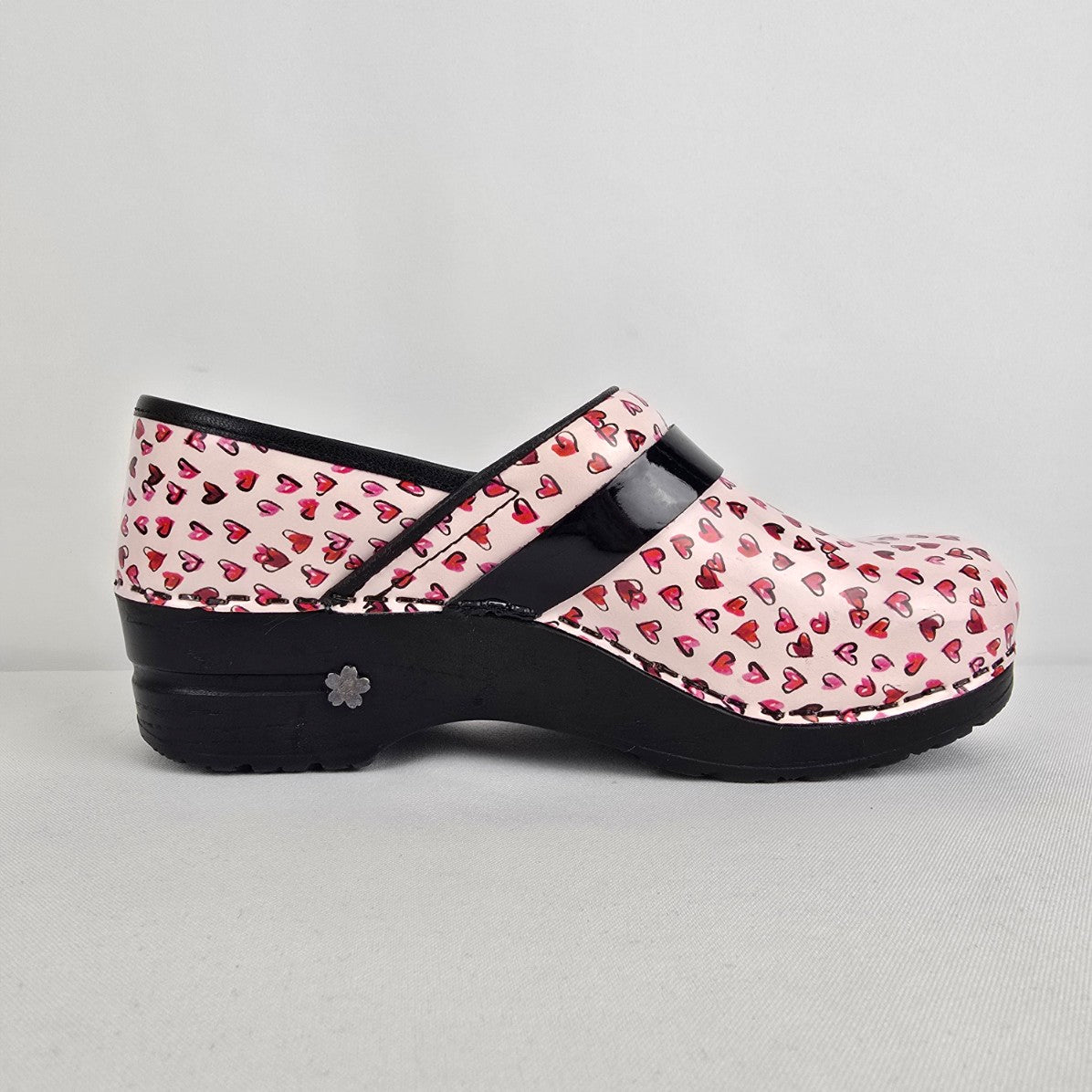 Sanita Koi Pink Heart Print Clog Comfort Shoes Size 7