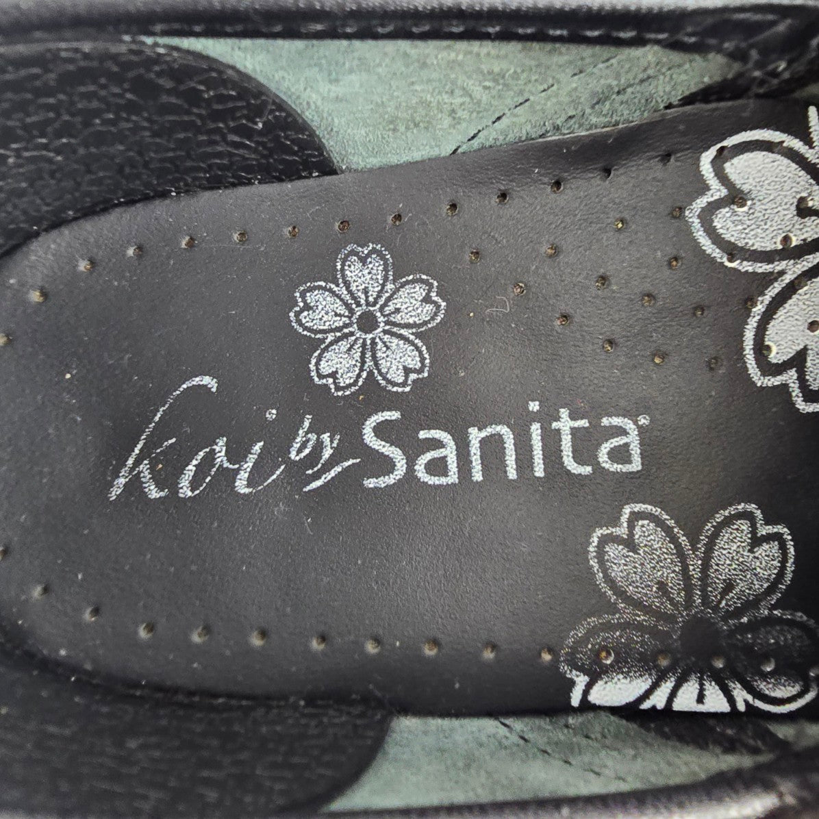 Sanita Koi Pink Heart Print Clog Comfort Shoes Size 7
