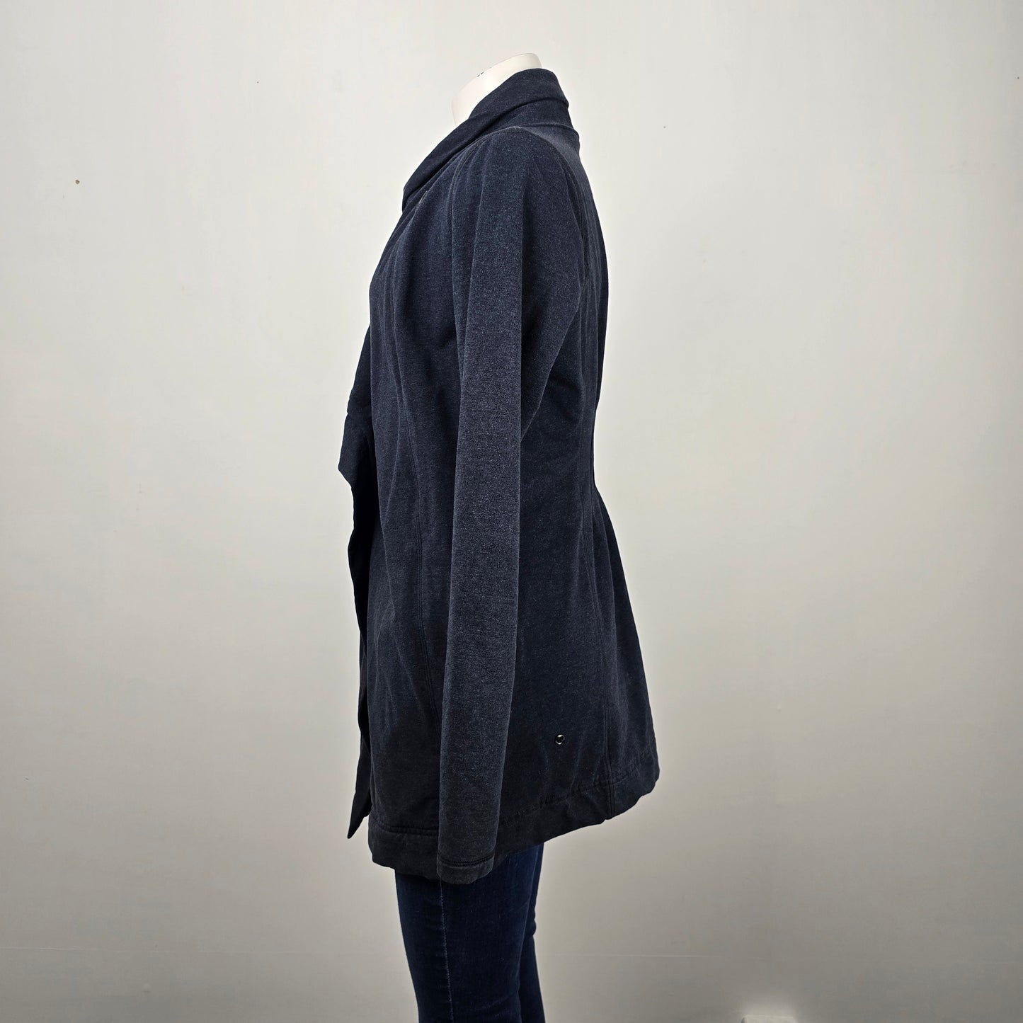 Lululemon Dark Grey Restore Wrap Size 6