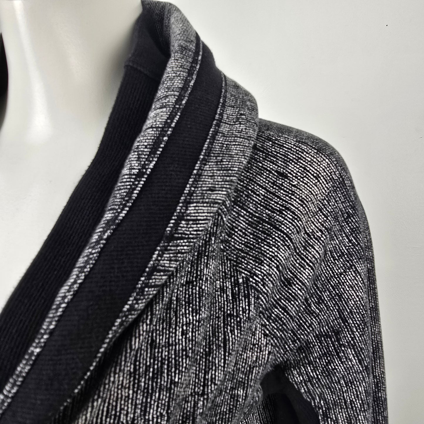 Lululemon Black & White To Class French Terry Cardigan Jacket Size 6
