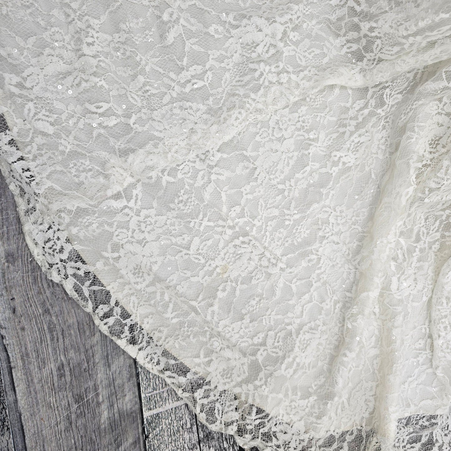 White Lace Beaded Corset Back Wedding Gown Size M/L