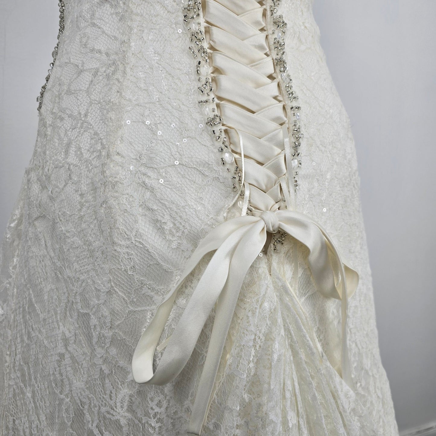 White Lace Beaded Corset Back Wedding Gown Size M/L
