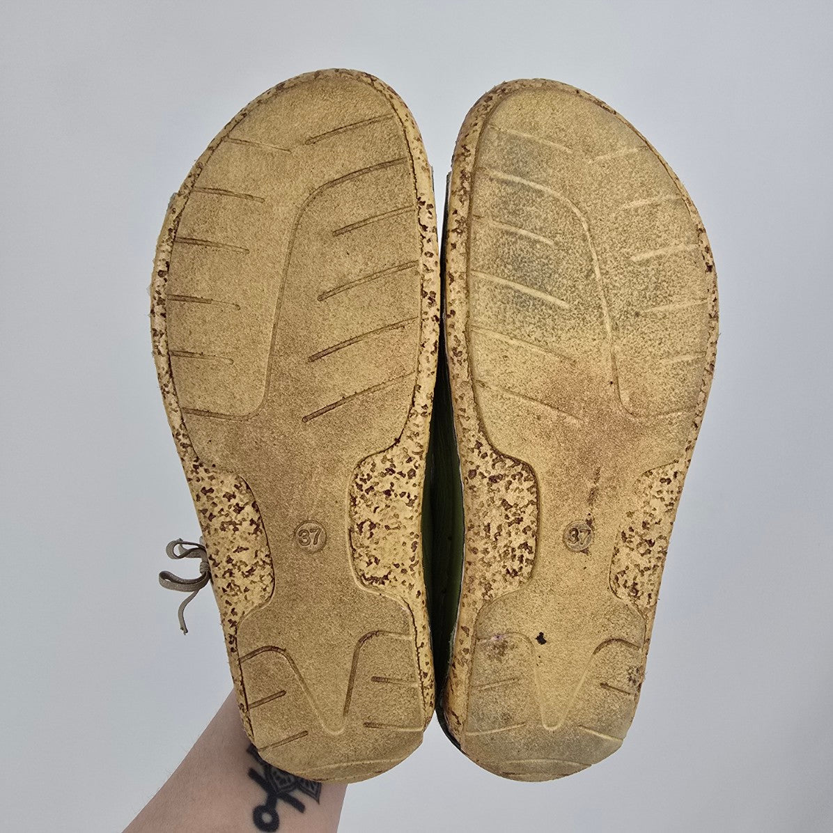 Volks Walkers Green Leather Sandals Size 7