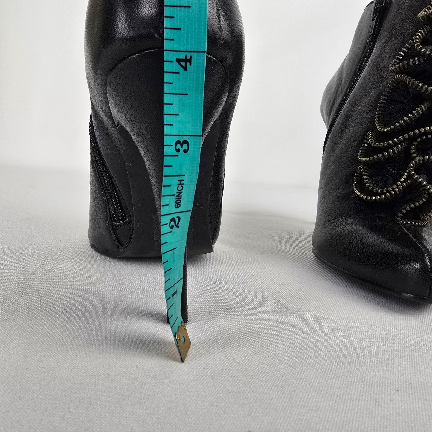 Attitude Stella Black Leather Zipper Ruffle Heeled Boots Size 6