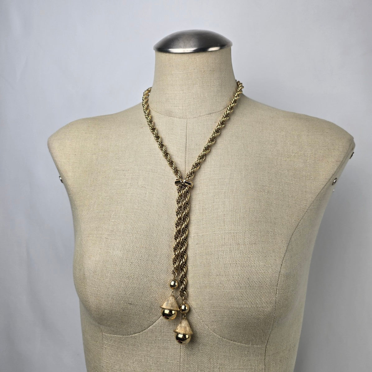 Vintage Gold Tone Twisted Lariat Chain Necklace