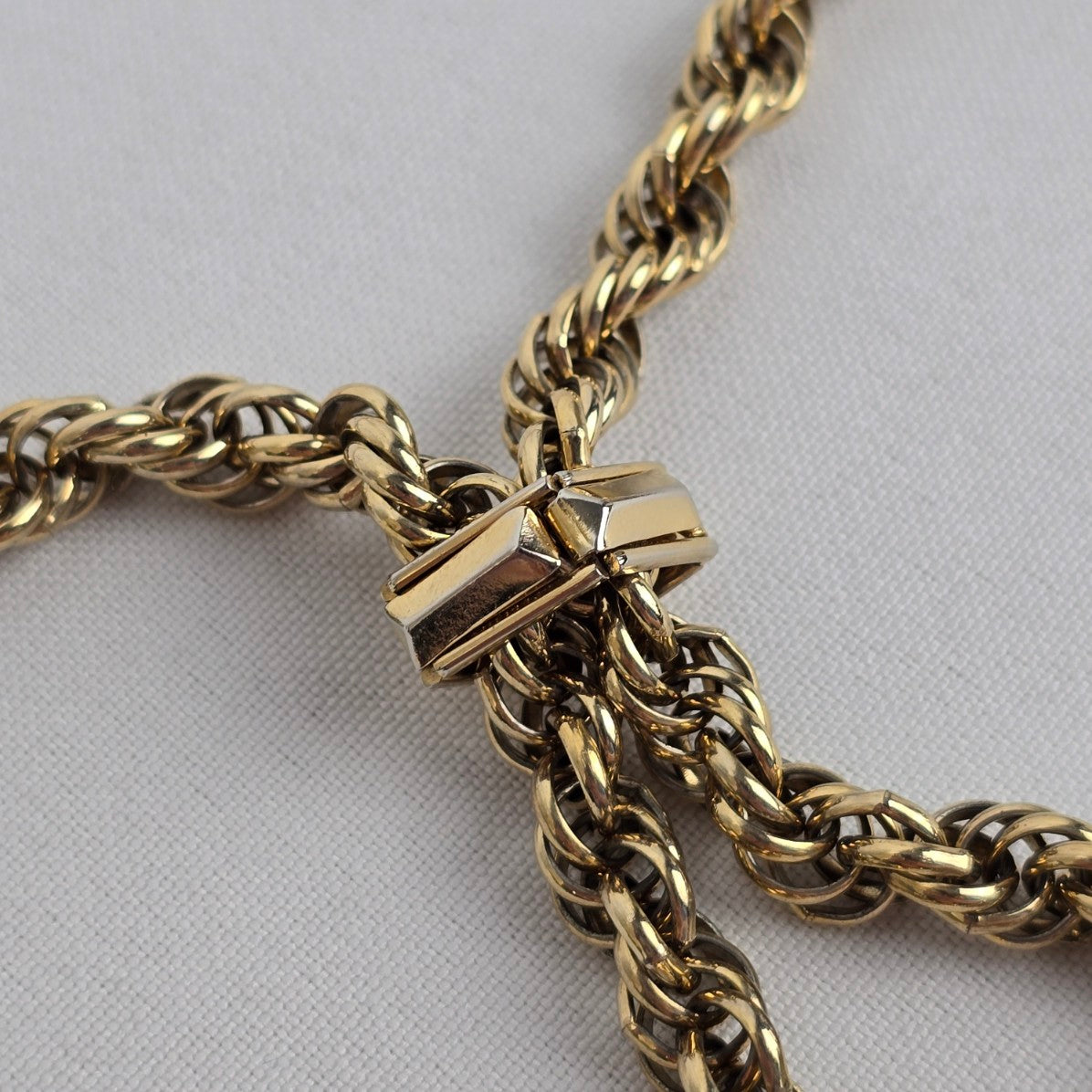 Vintage Gold Tone Twisted Lariat Chain Necklace