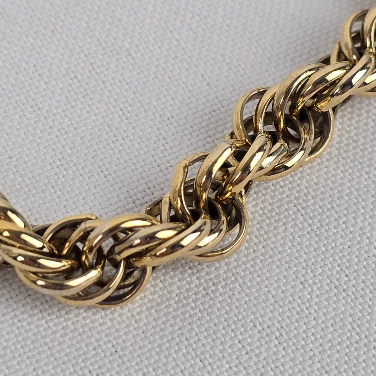 Vintage Gold Tone Twisted Lariat Chain Necklace