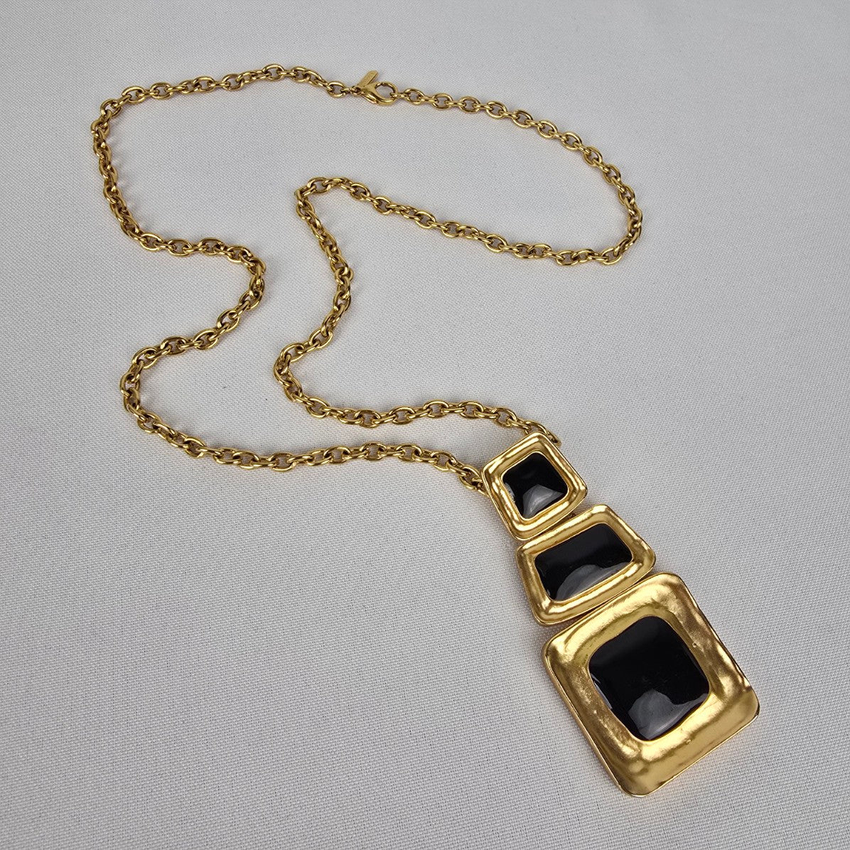 Vintage Vendome Black & Gold Long Pendant Necklace
