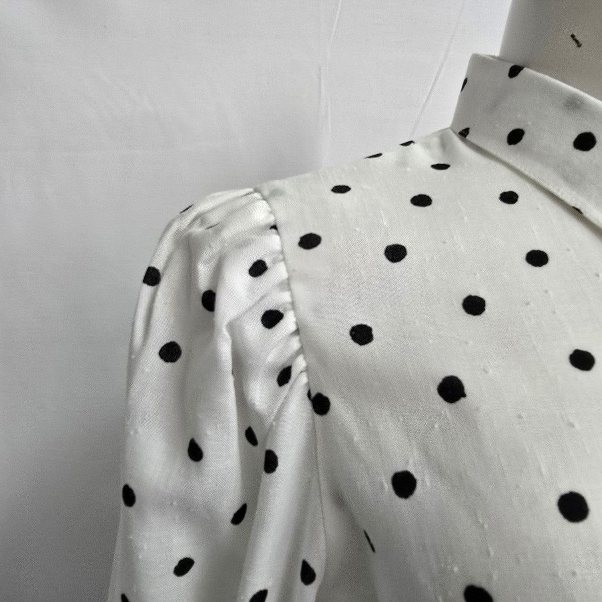 Vintage Shirtsville White Puff Sleeve Button Up Collared Blouse Size M/L