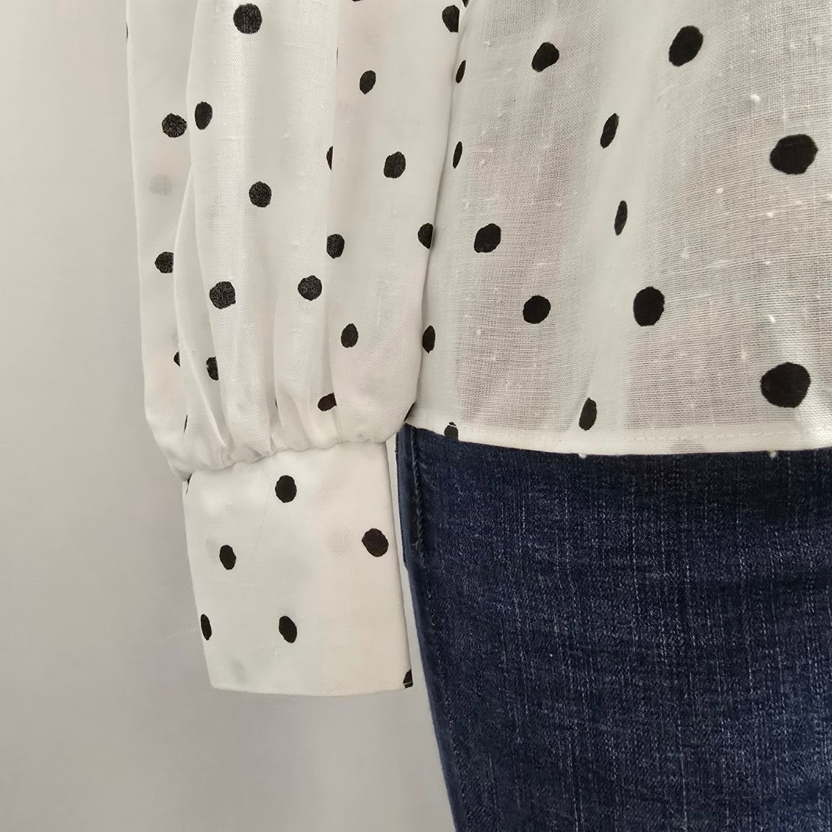 Vintage Shirtsville White Puff Sleeve Button Up Collared Blouse Size M/L