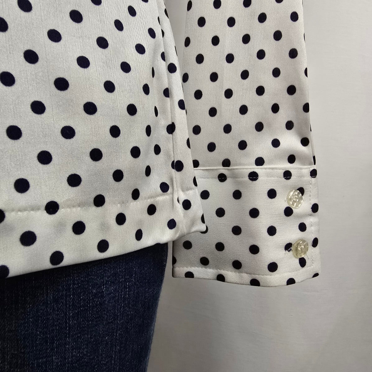 Vintage 70s 3D White & Navy Polka Dot Button Up Collared Bouse Size M/L