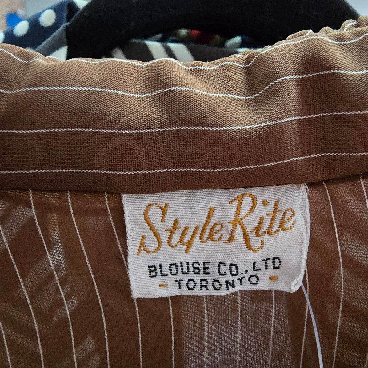 Vintage Style Rite Brown Pin Stripe Ruffle Collar Button Up Blouse Size L/XL
