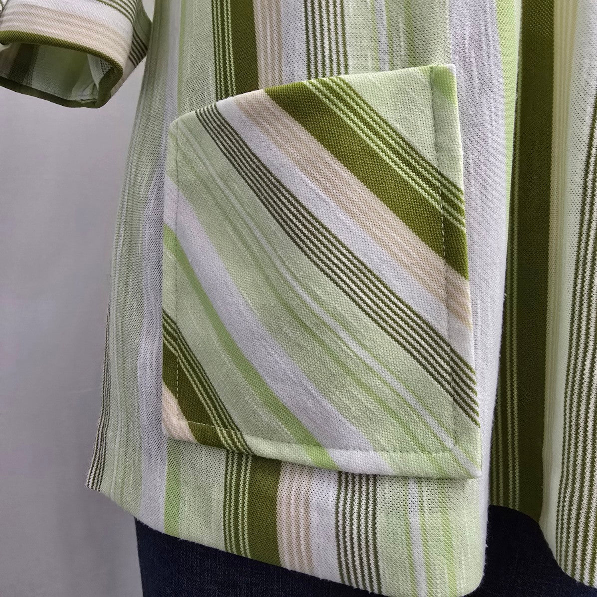 Vintage 70s Green Stripped Collared Top Size XL