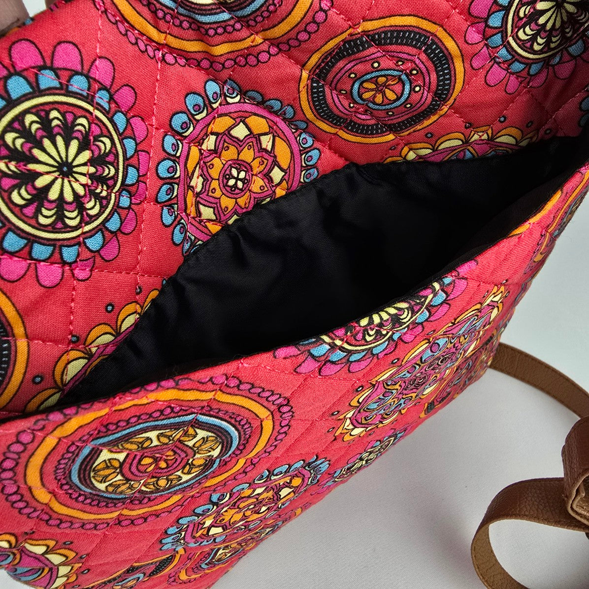 Stone Mountain Pink Kaleidoscope Print Quilted Crossbody Purse