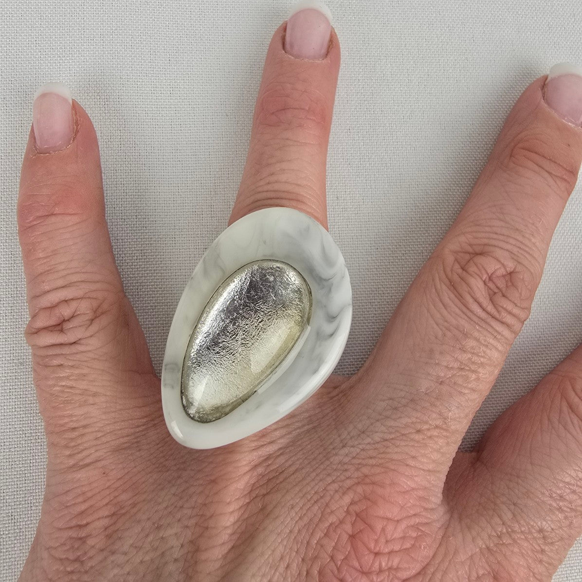 Zsiska Grey Marbled Clear Stone Chuncky Ring Size 7