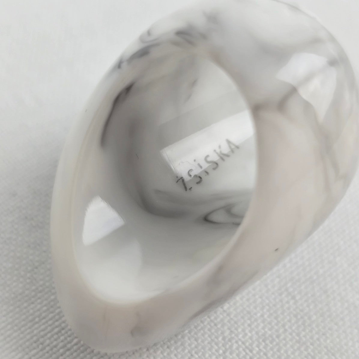 Zsiska Grey Marbled Clear Stone Chuncky Ring Size 7
