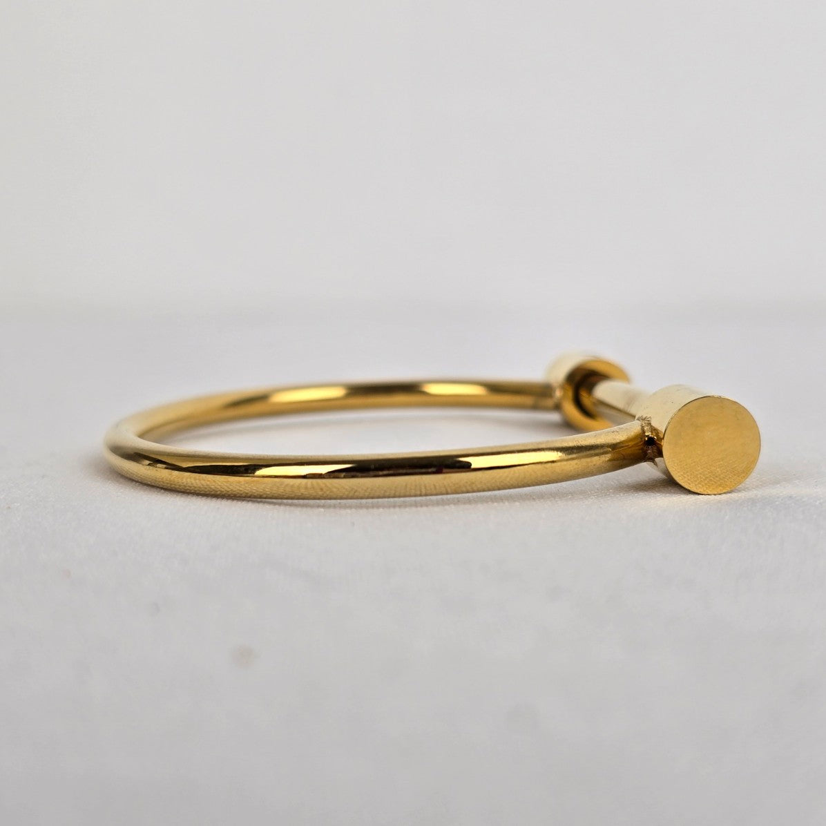 Gold Tone D Shape Screw Bangle Bracelet
