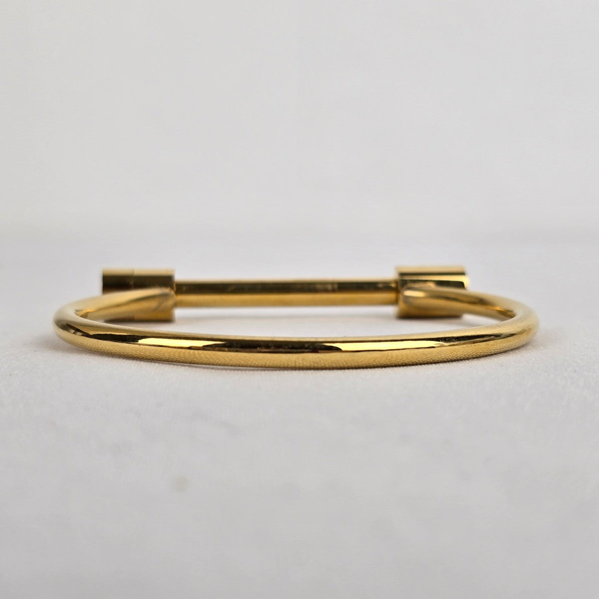 Gold Tone D Shape Screw Bangle Bracelet