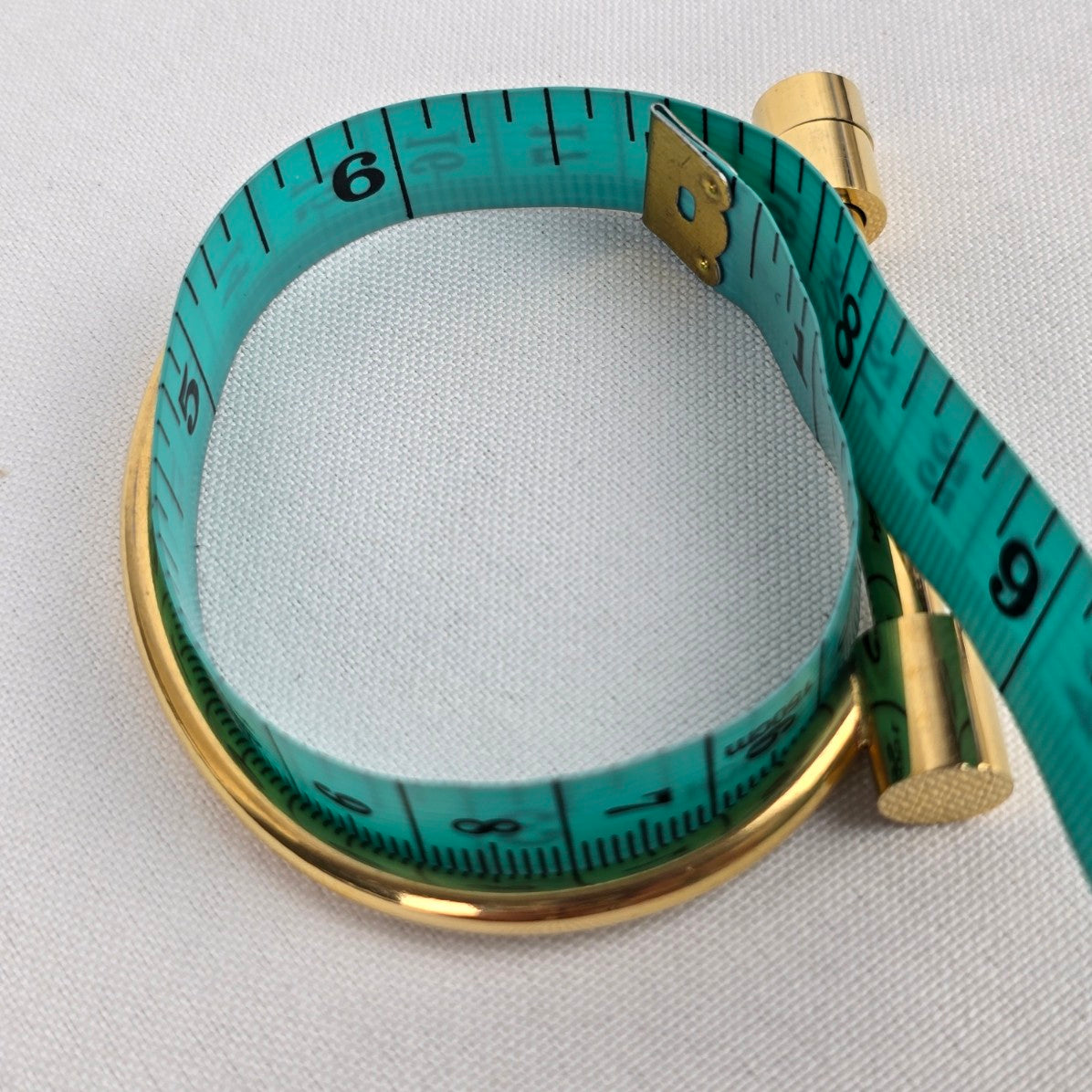 Gold Tone D Shape Screw Bangle Bracelet