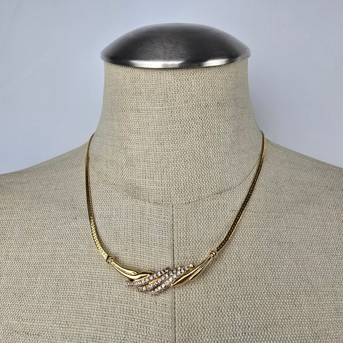 Vintage Avon Gold Tone Rhinestone Collar Necklace