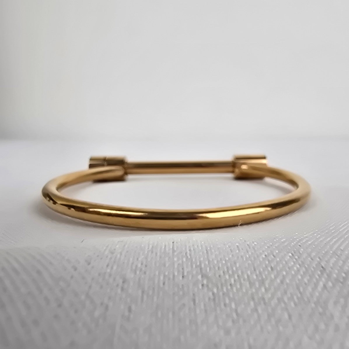 Gold Tone D Shape Screw Bangle Bracelet