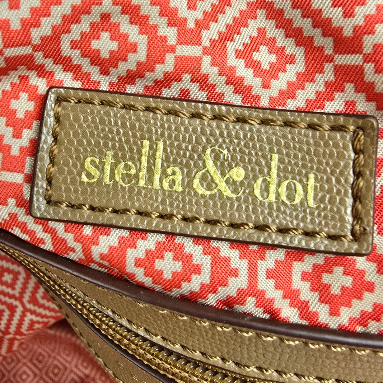 Stella & Dot XL Expandable Zippered Weekend Tote