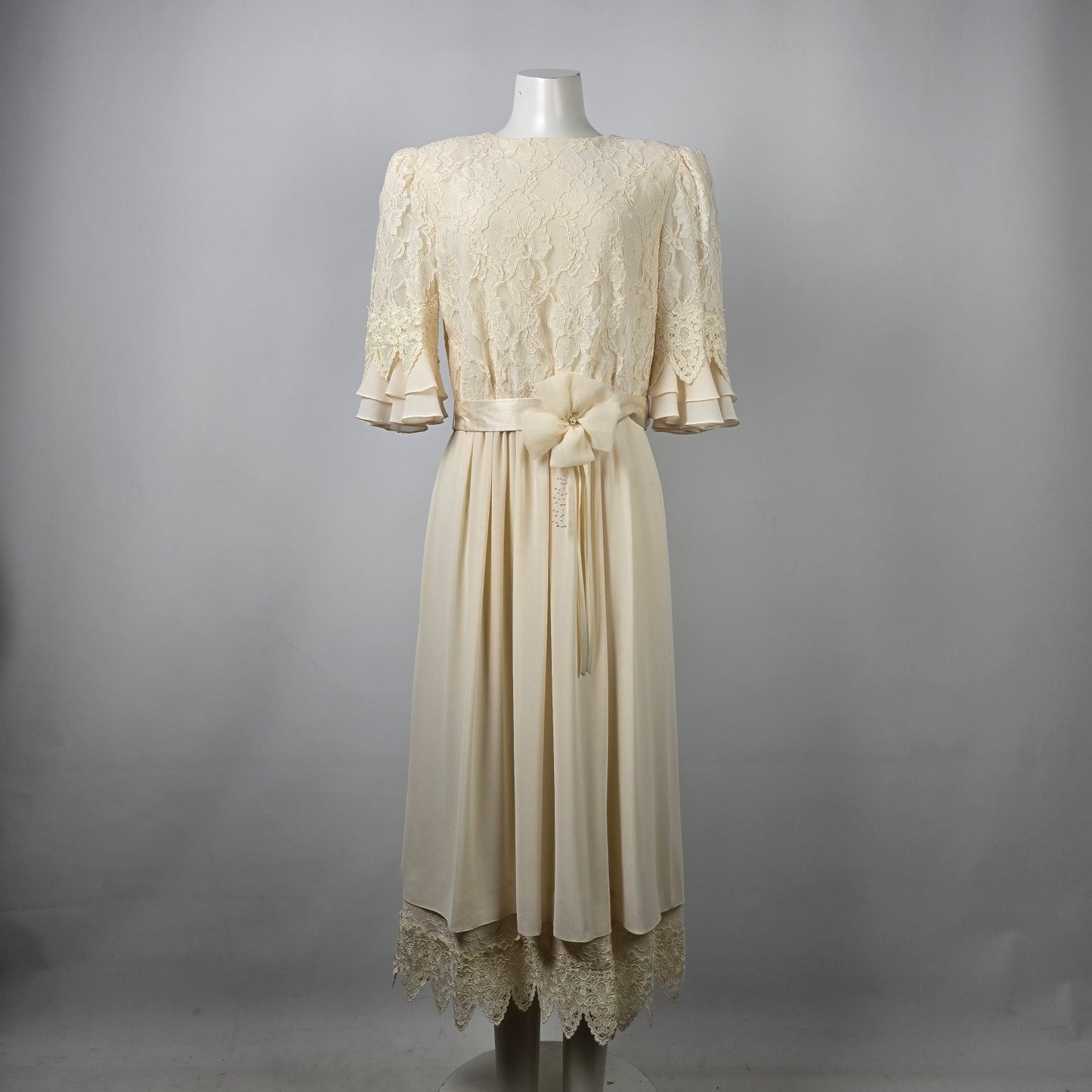 Vintage Ursula Cream Lace Midi Dress Size M