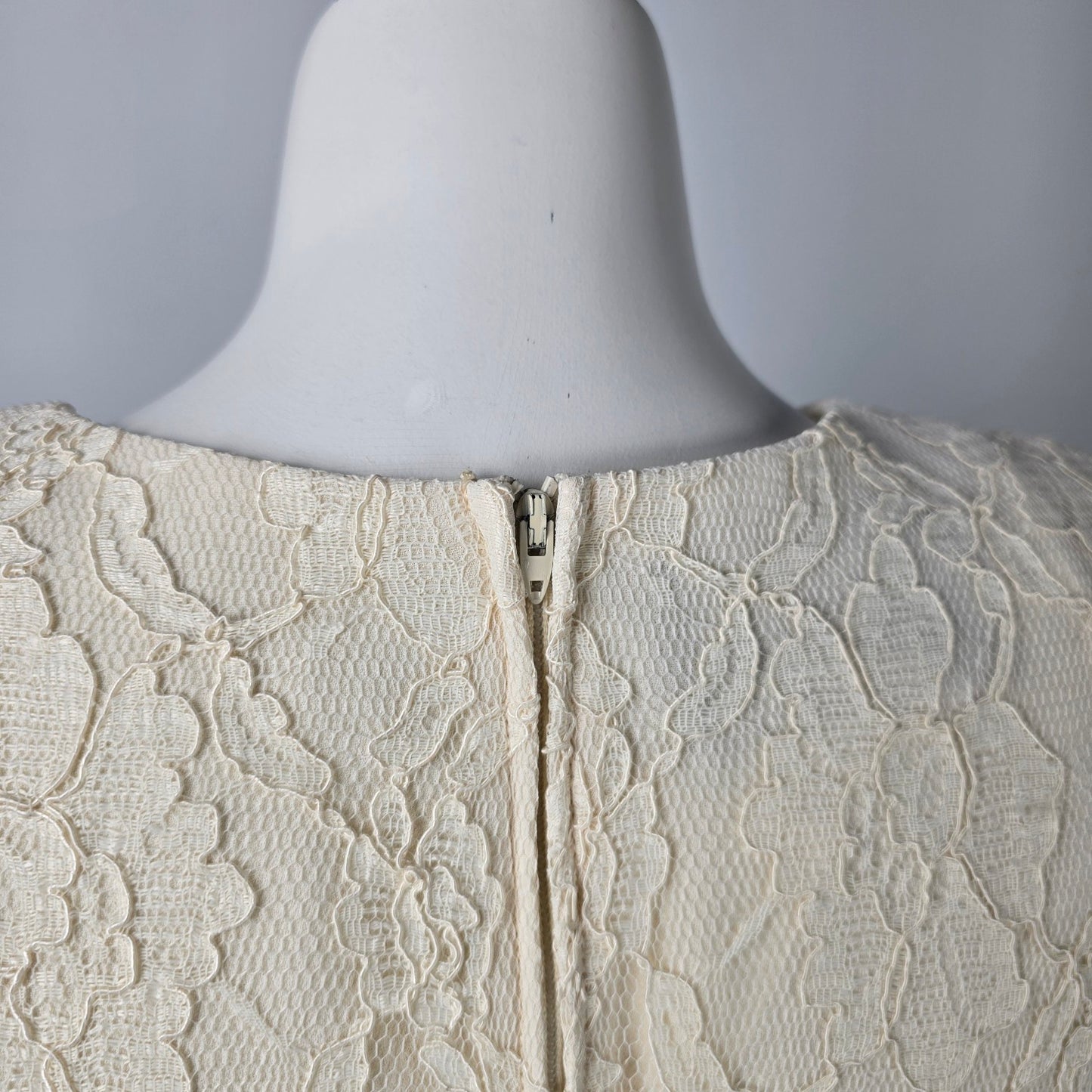 Vintage Ursula Cream Lace Midi Dress Size M