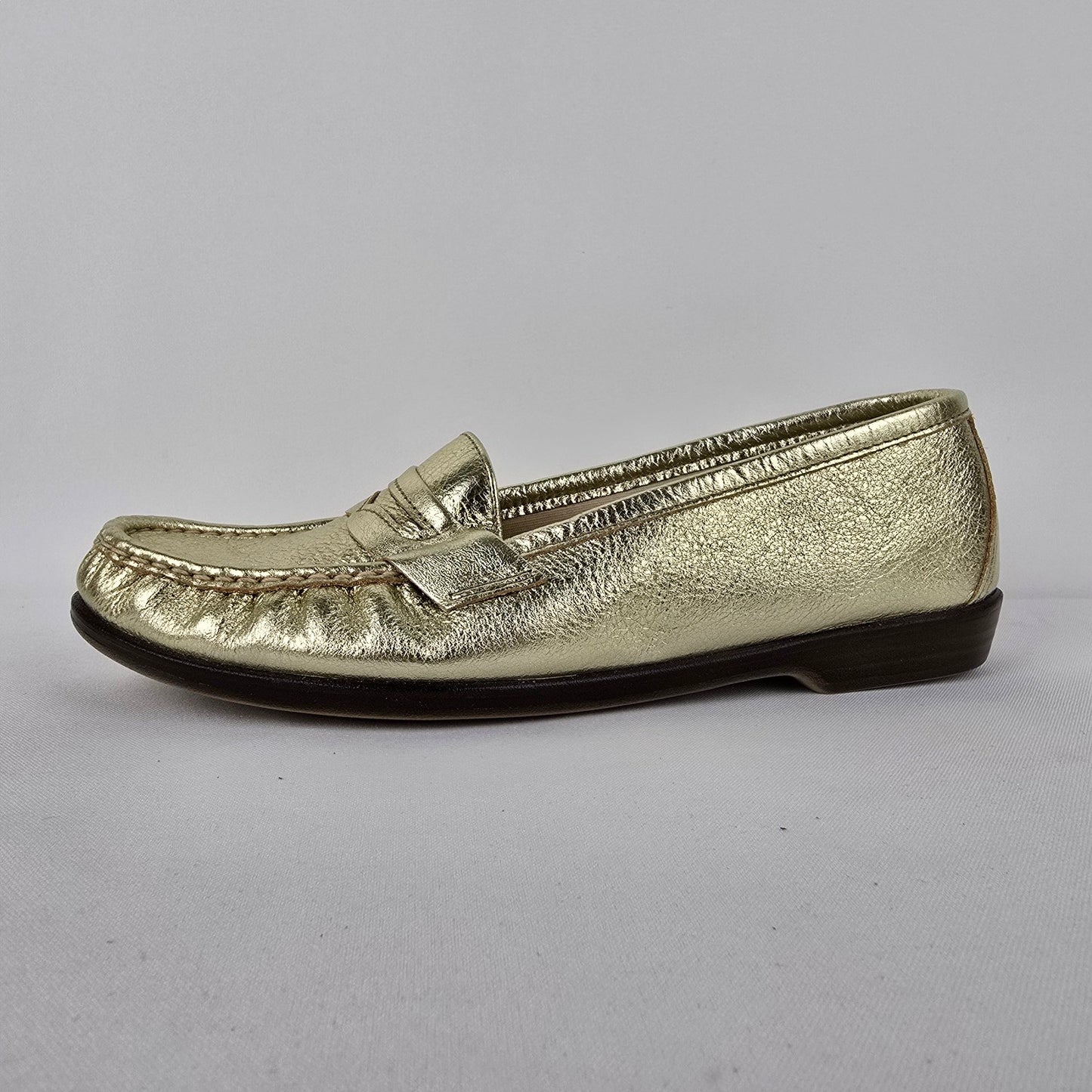SAS Silver Metallic Comfort Loafers Size 9