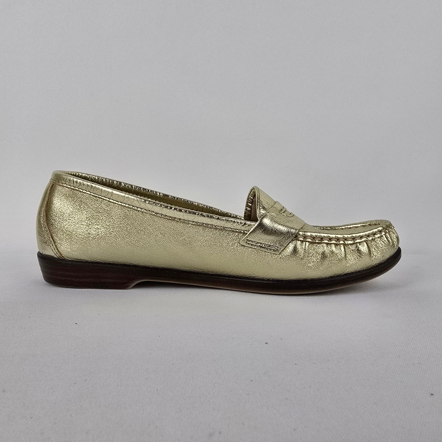 SAS Silver Metallic Comfort Loafers Size 9