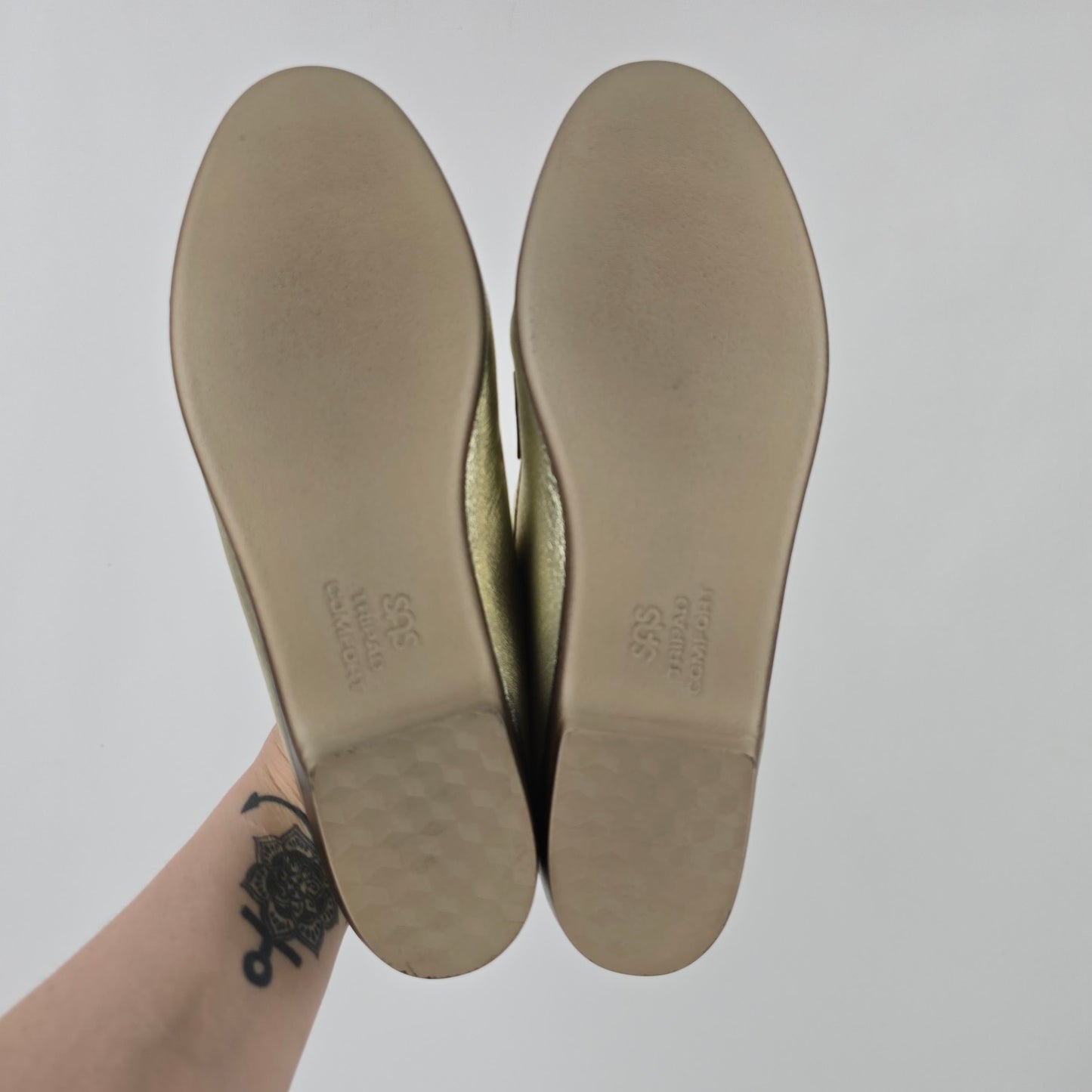 SAS Silver Metallic Comfort Loafers Size 9