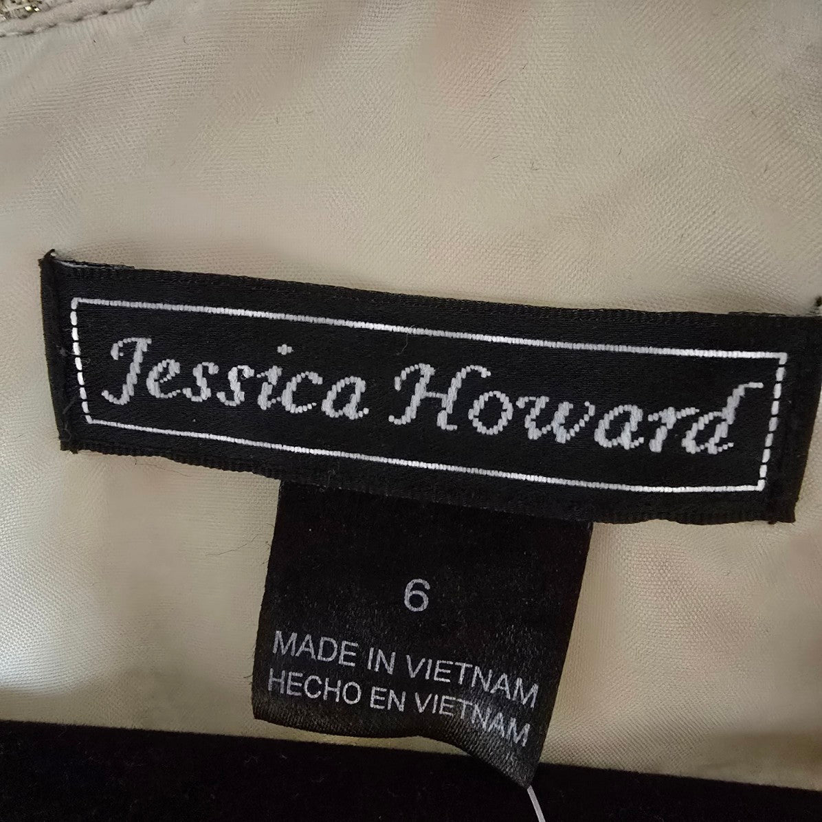 Jessica Howard Cream Ruffle Sheath Dress Size 6