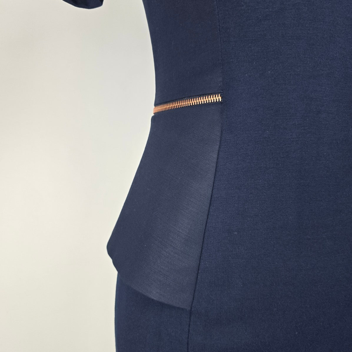 Ted Baker Navy Blue Exposed Zipper Sheath Dress Size 1