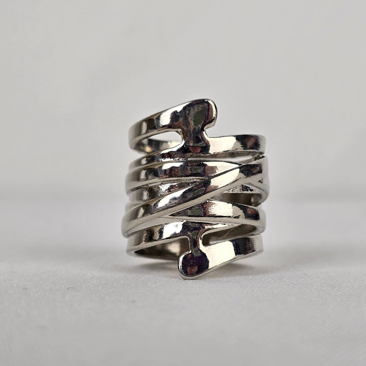 Silver Tone Wrap Ring Size 9