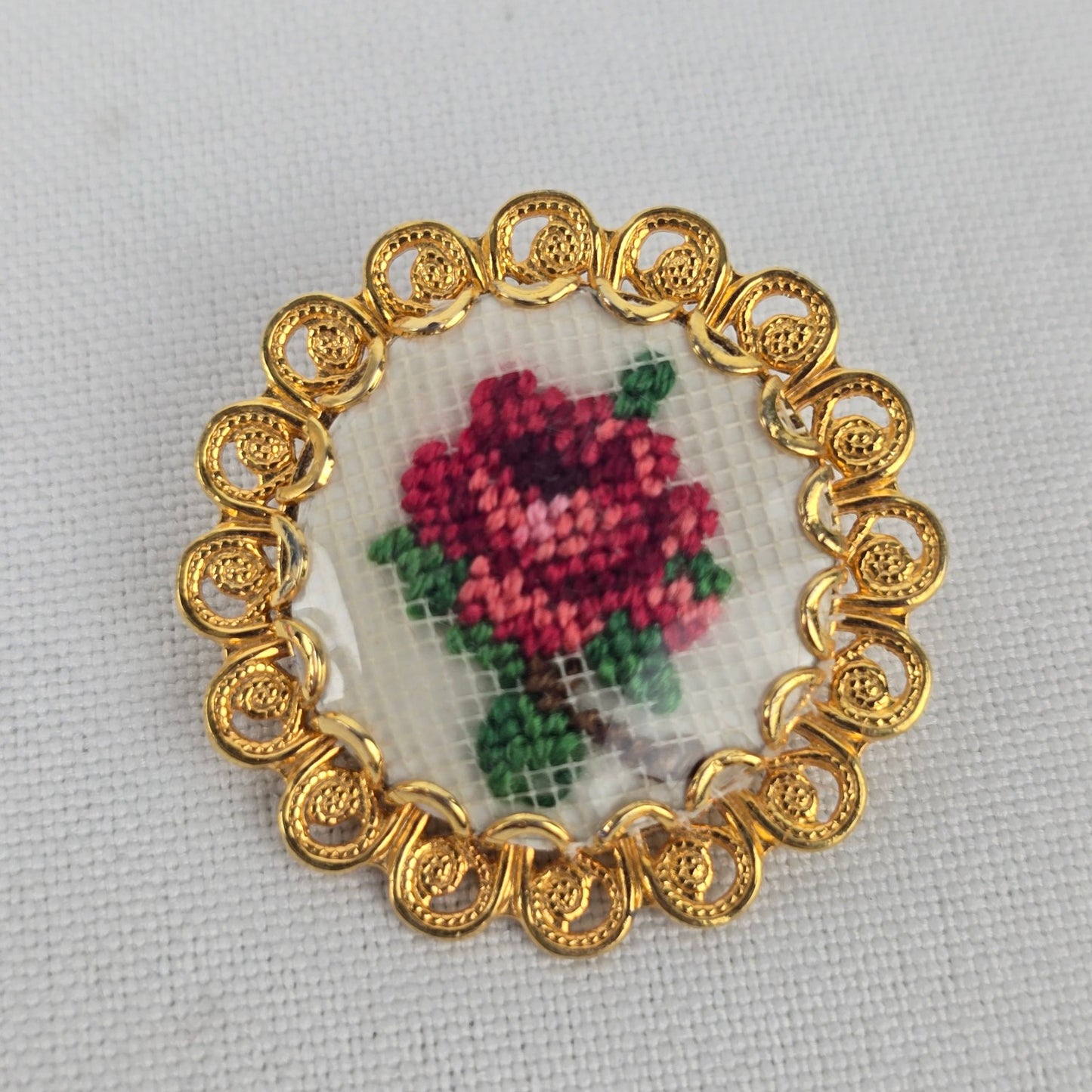 Vintage Gold Tone Floral Needle Point Brooch