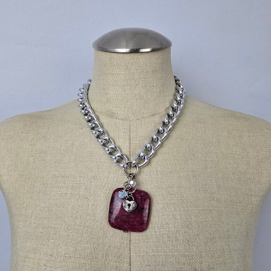 Elvira Silver Tone Chunky Chain Red Polished Natural Stone Pendant Necklace