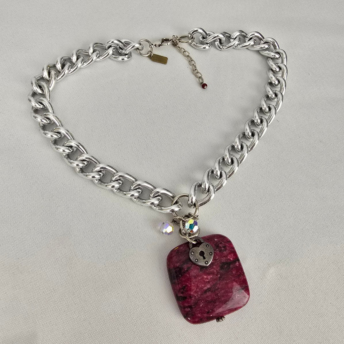 Elvira Silver Tone Chunky Chain Red Polished Natural Stone Pendant Necklace