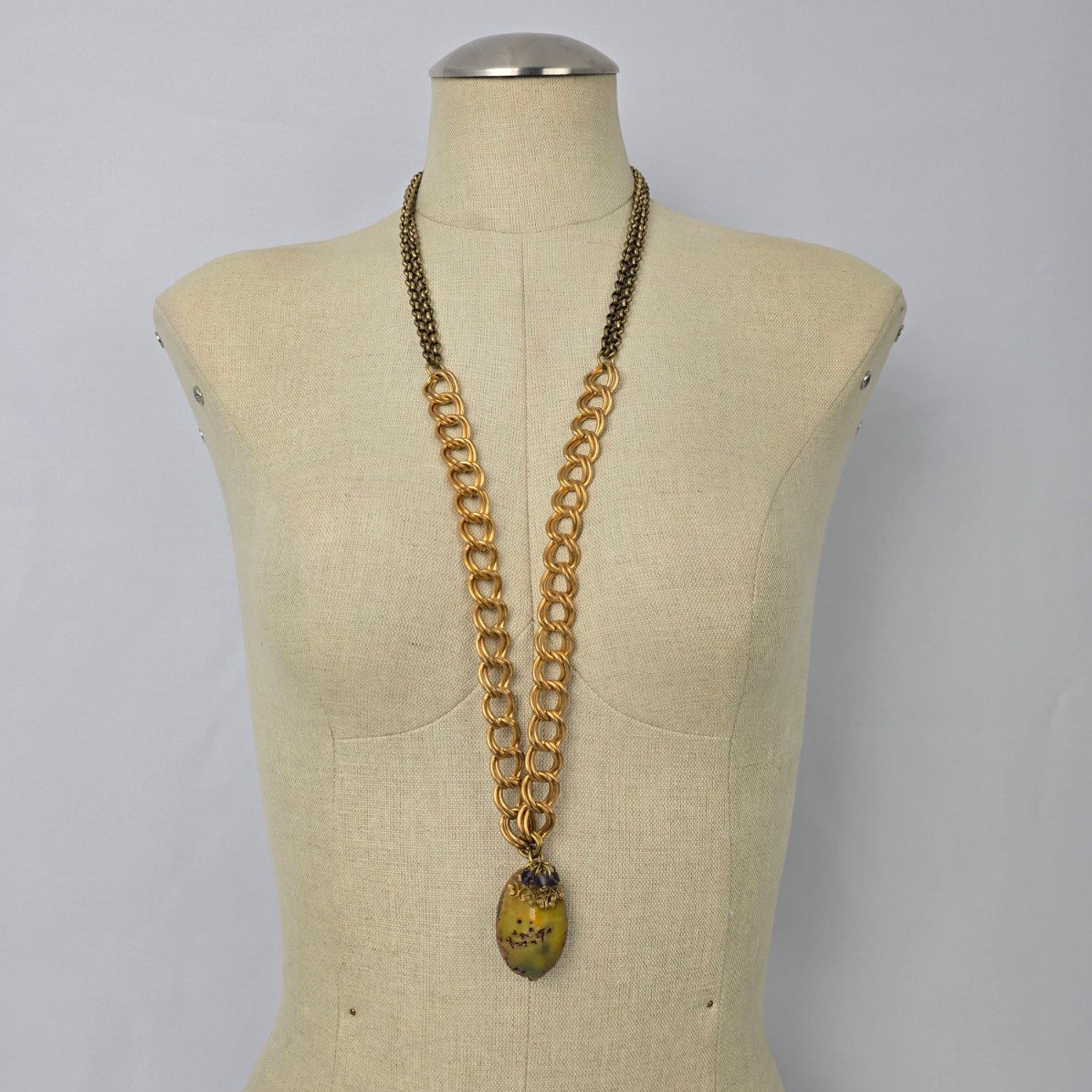 Elvira Gold Chunky Chain Green Polished Stone Pendant Long Necklace