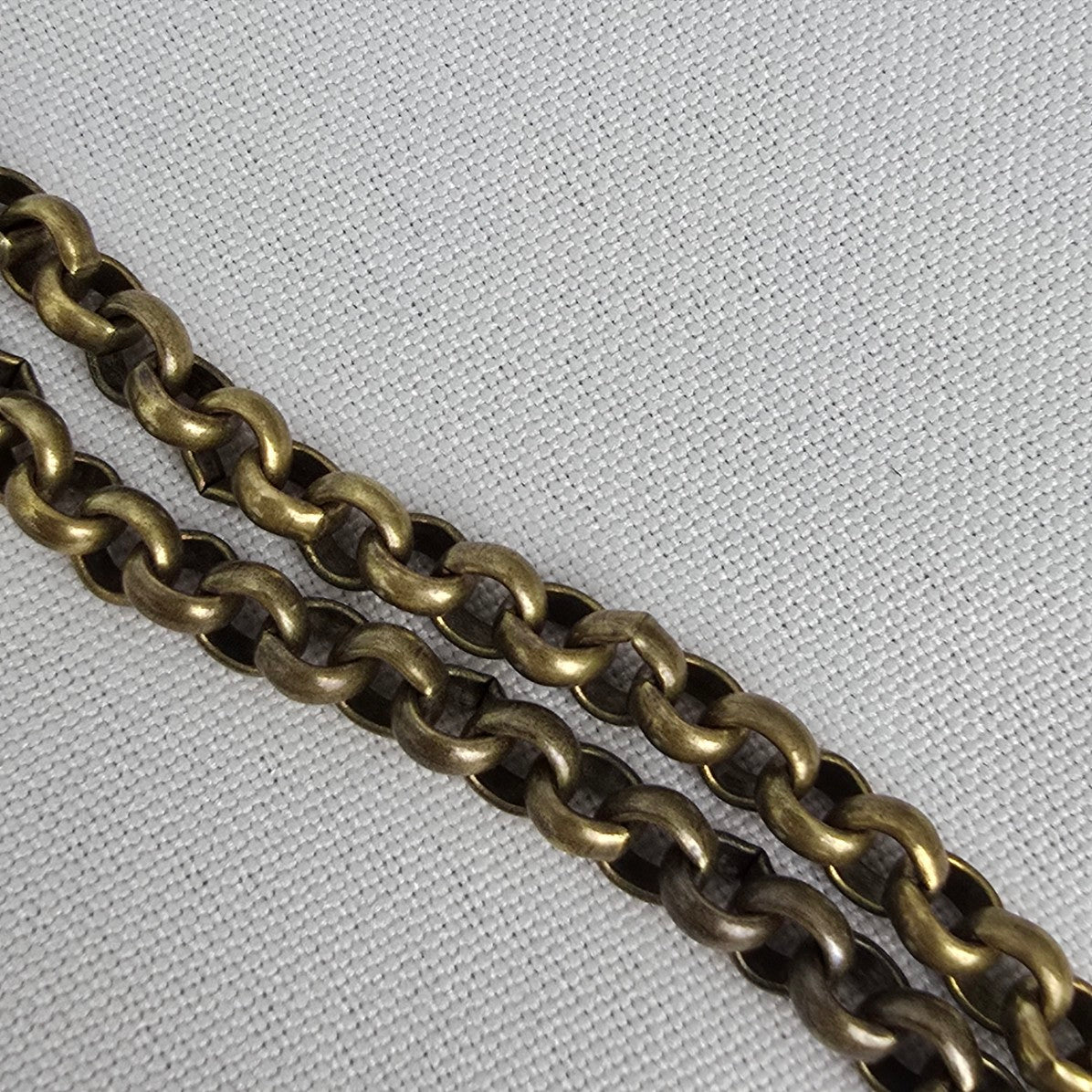 Elvira Gold Chunky Chain Green Polished Stone Pendant Long Necklace