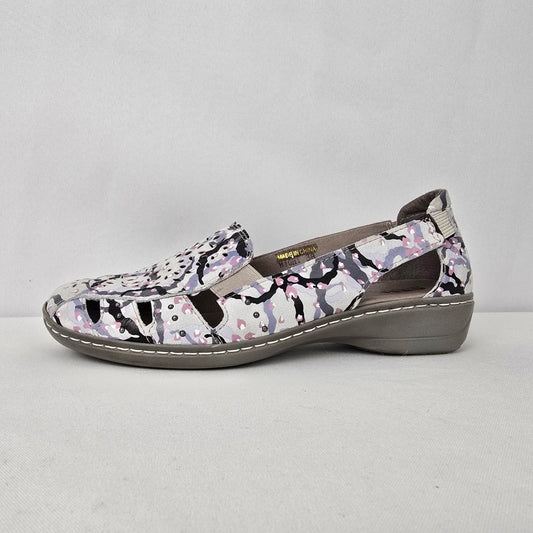 Cassini Blue Leather Slip On Flat Comfort Shoes Size 7.5