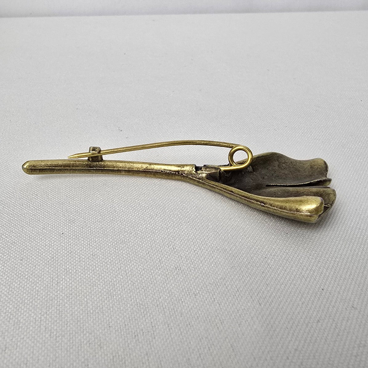 Bronze Floral Leaf Safety Pin Brooch